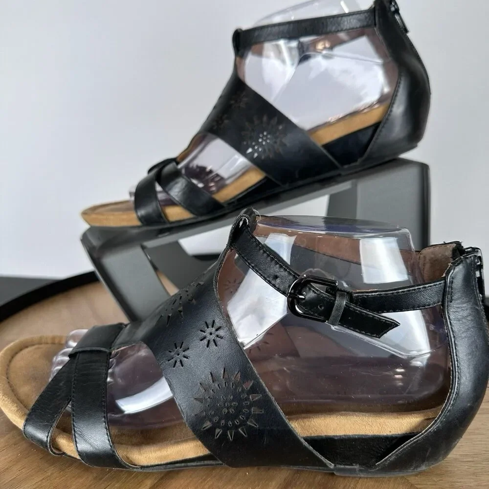 Comfortiva Womens Black Leather Ankle Strap 9M Comfort Sandal Sun Boho Y2K